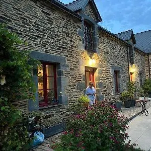 La Petite Seigneurie De Lourmel Couette-café Carentoir
